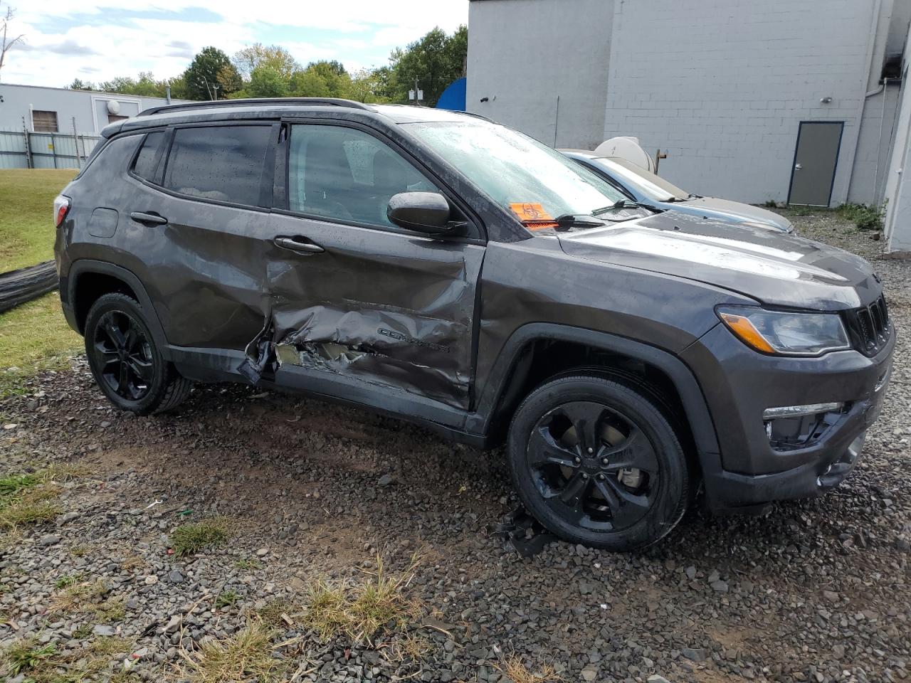 2018 Jeep Compass VIN 3C4NJDBB3JT299058 Copart auction photo, side damage thumbnail 4