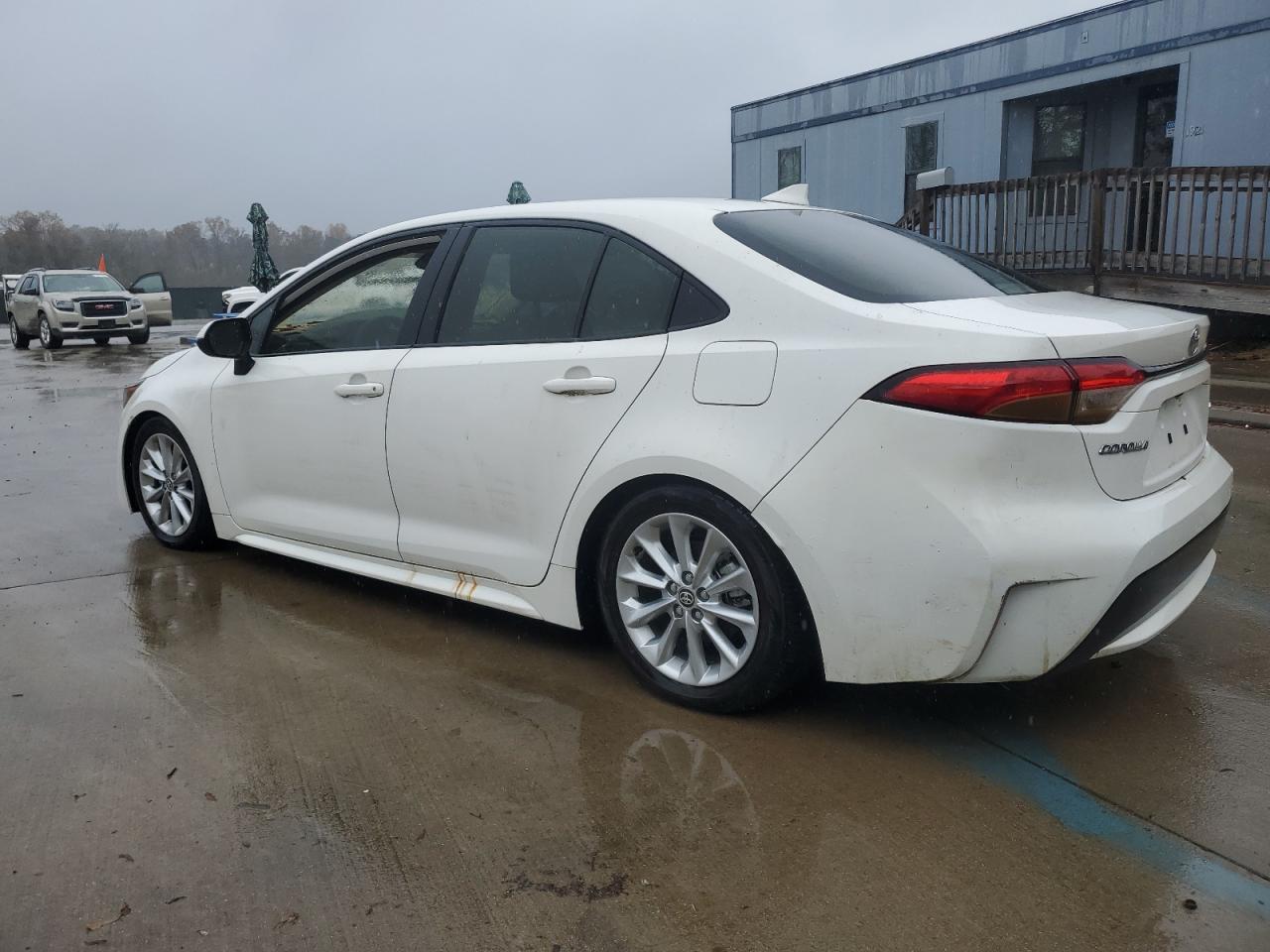 2021 Toyota Corolla VIN JTDVPMAE0MJ181328 Copart auction photo, water/flood damage thumbnail 2