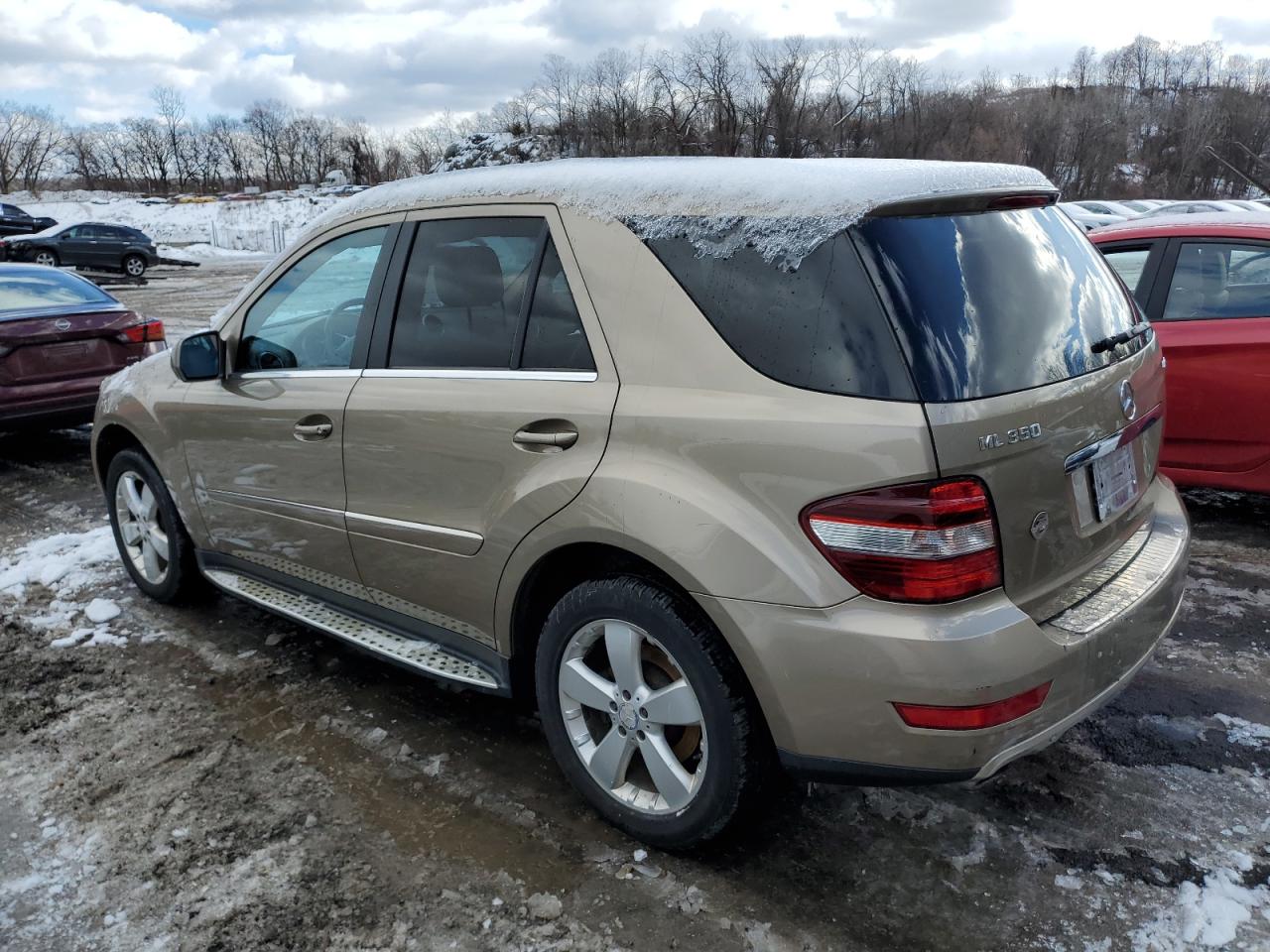 2010 Mercedes-Benz M-klasse VIN 4JGBB8GB4AA545828 Copart auction photo, front end / minor dent/scratches damage thumbnail 2