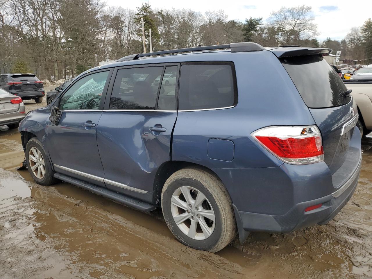 2013 Toyota Highlander VIN 5TDBK3EH3DS237345 Copart auction photo, front end / side damage thumbnail 2