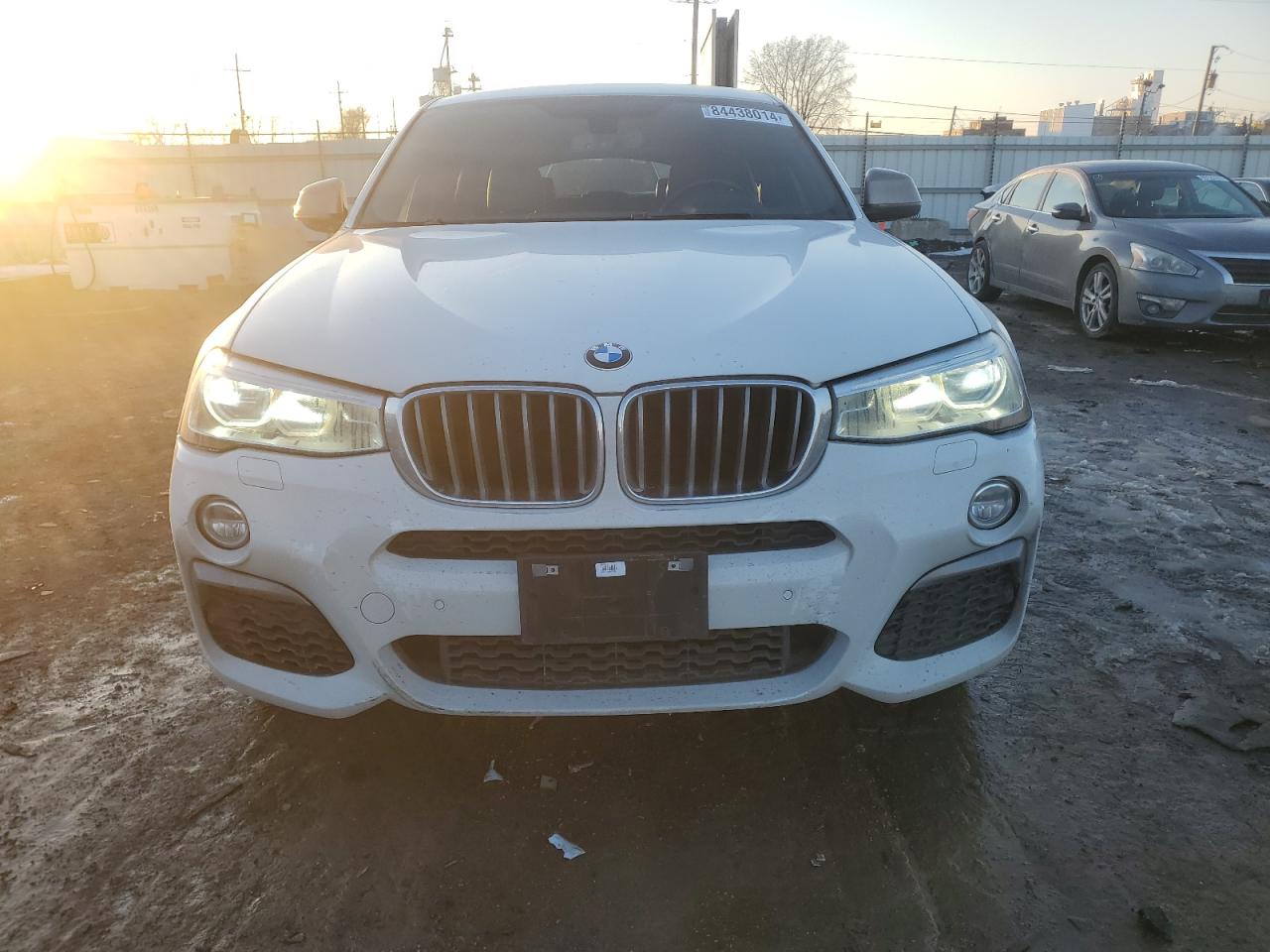 2017 BMW X4 VIN 5UXXW7C3XH0U26526 Copart auction photo, side / minor dent/scratches damage thumbnail 5