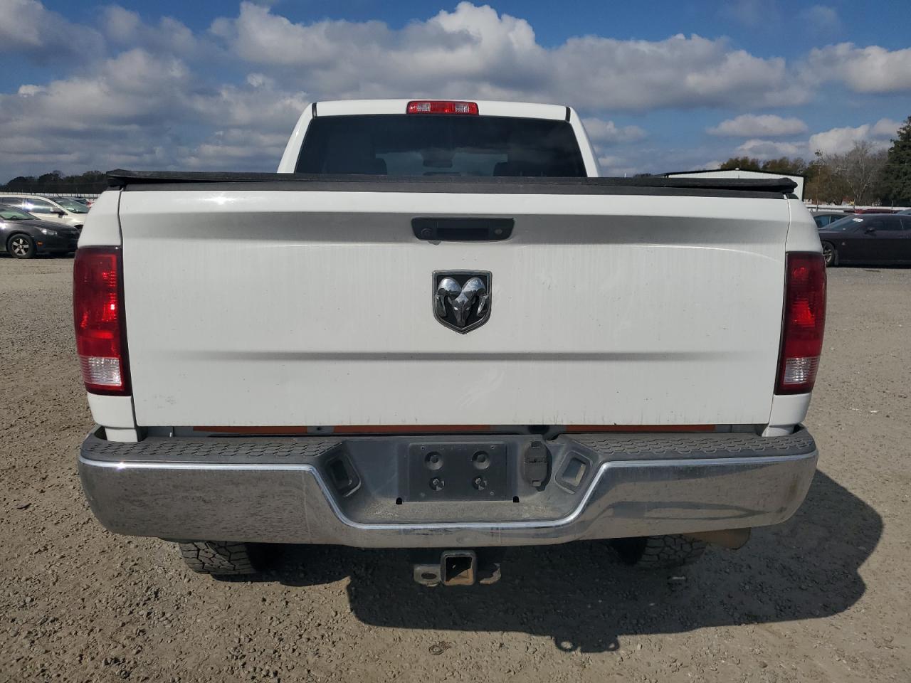 2018 RAM 2500 VIN 3C6UR5CJ6JG306892 Copart auction photo, front end damage thumbnail 6