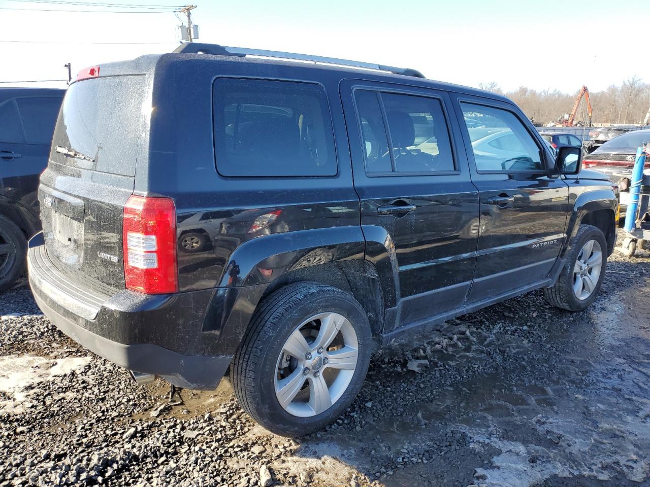 2014 Jeep Liberty (Patriot) VIN 1C4NJRCB9ED532822 Copart auction photo, front end damage thumbnail 3
