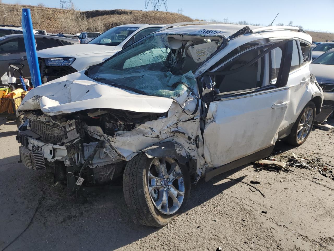2014 Ford Escape VIN 1FMCU9J9XEUE12781