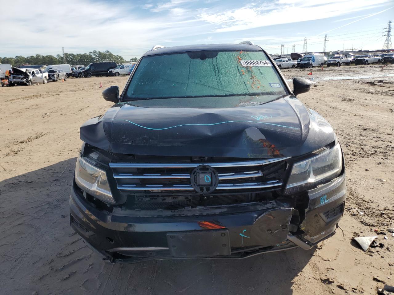 2019 Volkswagen Tiguan VIN 3VV3B7AX1KM076758 Copart auction photo, front end damage thumbnail 5