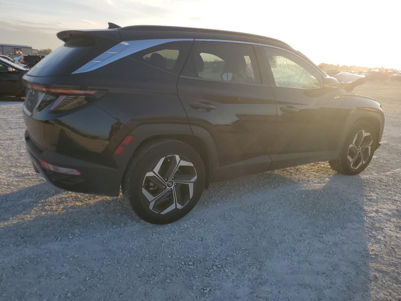 2022 Hyundai Tucson VIN 5NMJE3AE7NH014695 Copart auction photo, front end / minor dent/scratches damage thumbnail 3