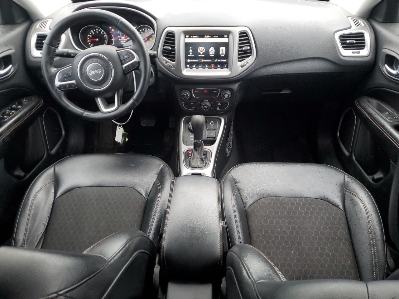 2018 Jeep Compass VIN 3C4NJDBBXJT117310 Copart auction photo, rear end damage thumbnail 8