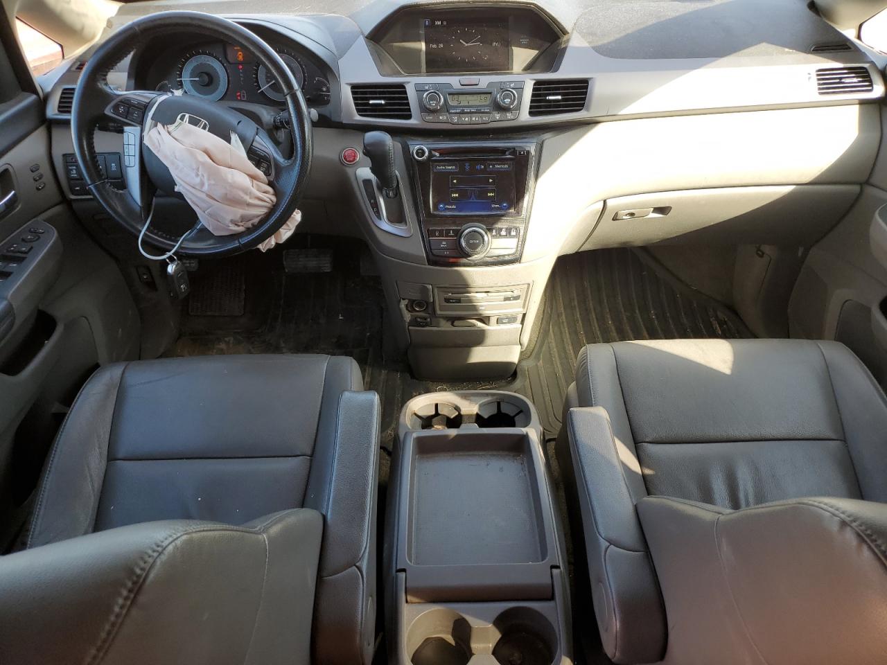 2015 Honda Odyssey VIN 5FNRL5H92FB097968 Copart auction photo, front end / minor dent/scratches damage thumbnail 8