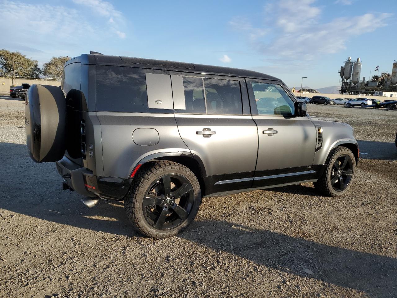 2024 Land Rover Defender VIN SALEWEEE2R2332134 Copart auction photo, mechanical damage thumbnail 3