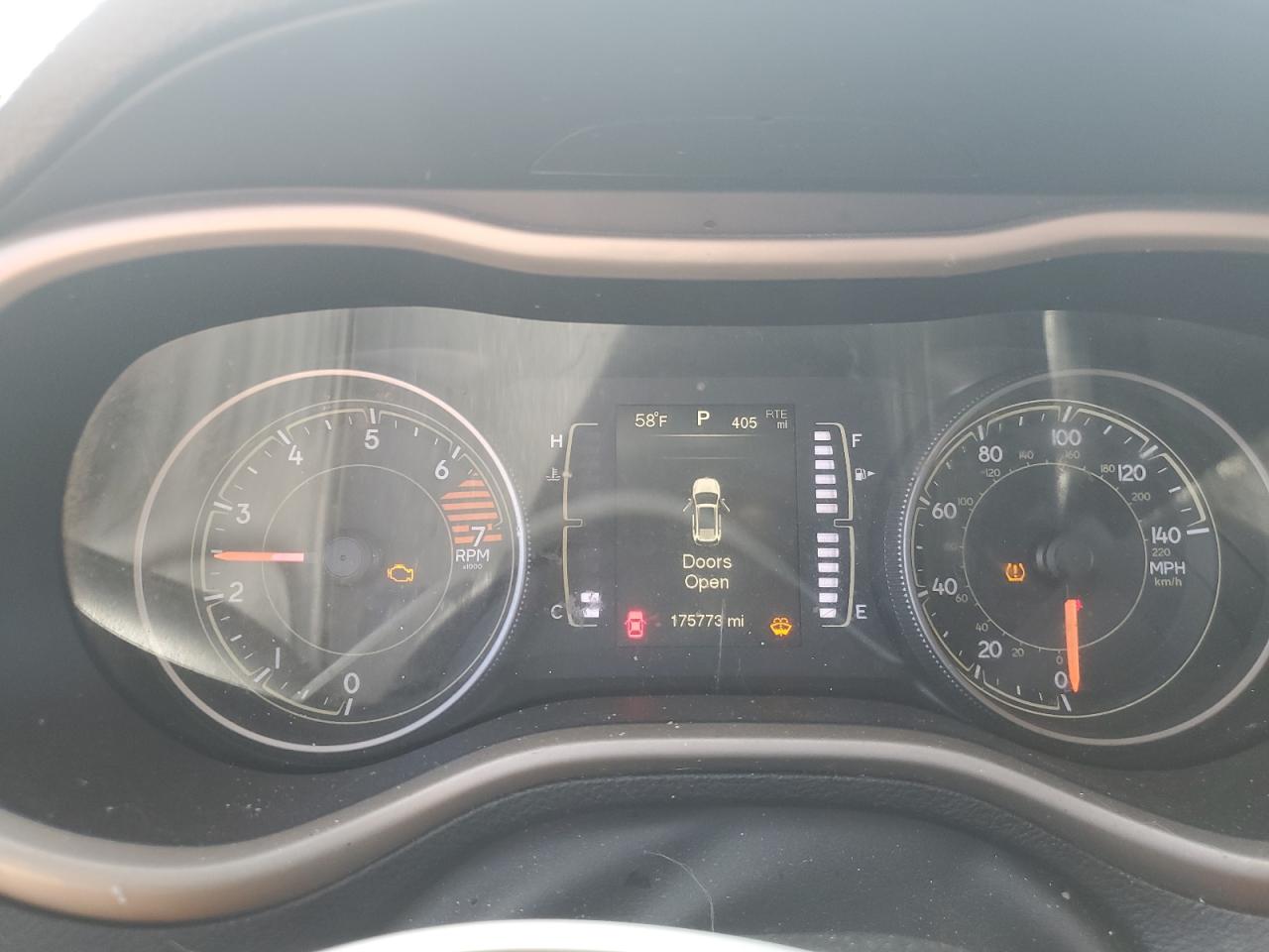 2016 Jeep Grand Cherokee VIN 1C4PJLCB8GW287251 Copart auction photo, front end damage thumbnail 9