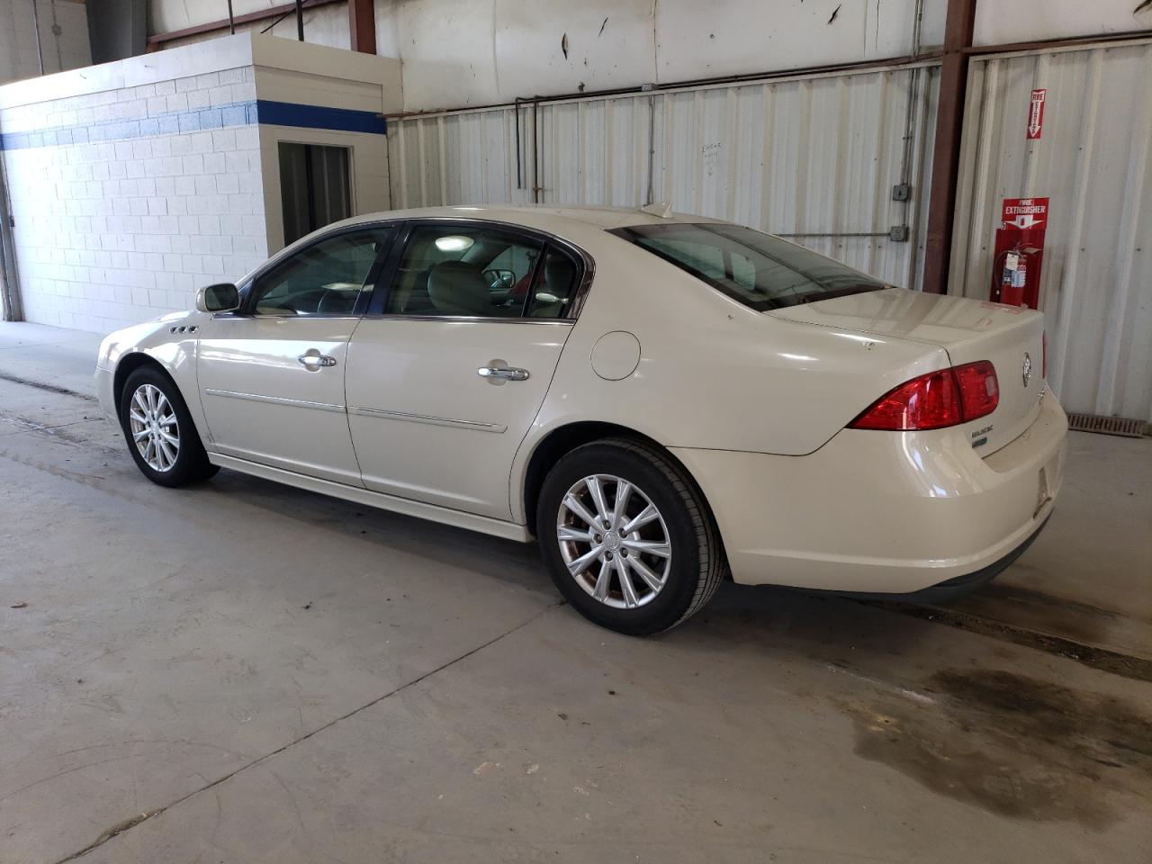 2011 Buick Lucerne VIN 1G4HC5EM9BU136685 Copart auction photo, burn - interior damage thumbnail 2