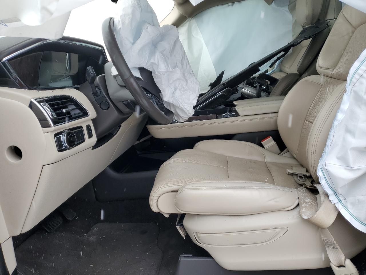 2020 Lincoln Navigator VIN 5LMJJ2LT7LEL17146 Copart auction photo, front end damage thumbnail 7