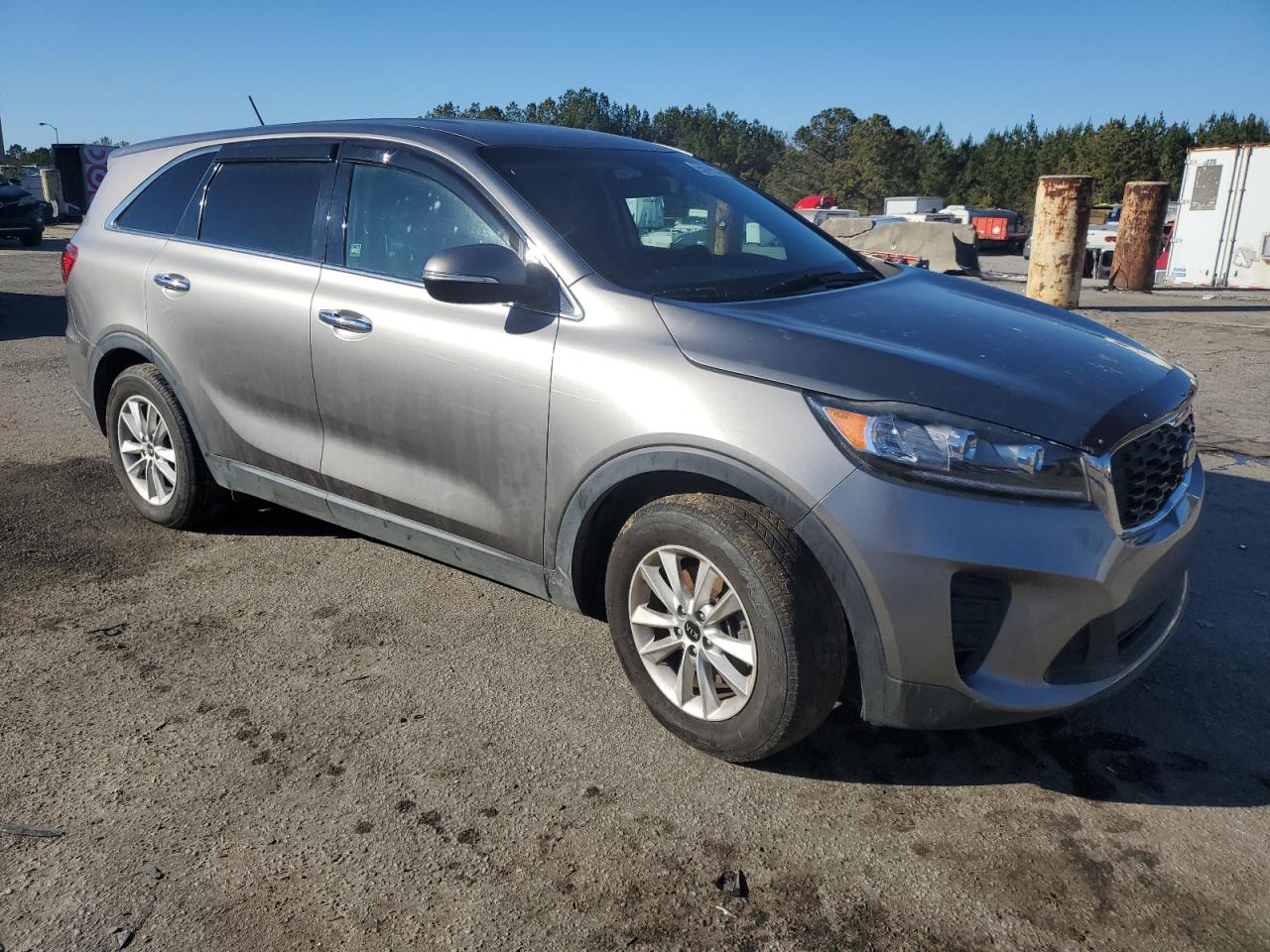 2019 KIA Sorento VIN 5XYPG4A38KG551378 Copart auction photo, mechanical damage thumbnail 4