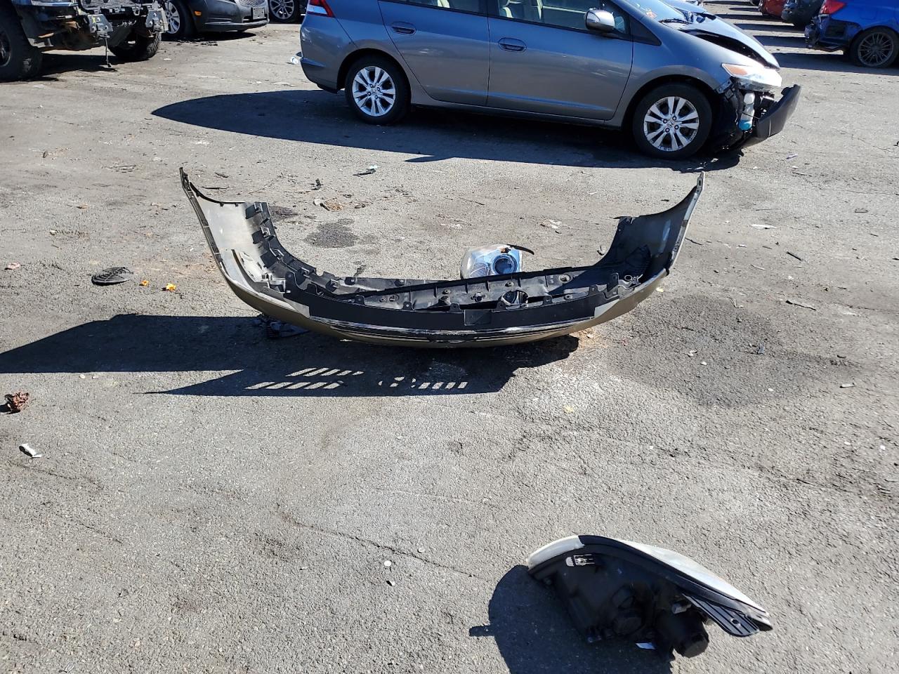 2007 Hyundai Entourage VIN KNDMC233676021730 Copart auction photo, front end / minor dent/scratches damage thumbnail 13