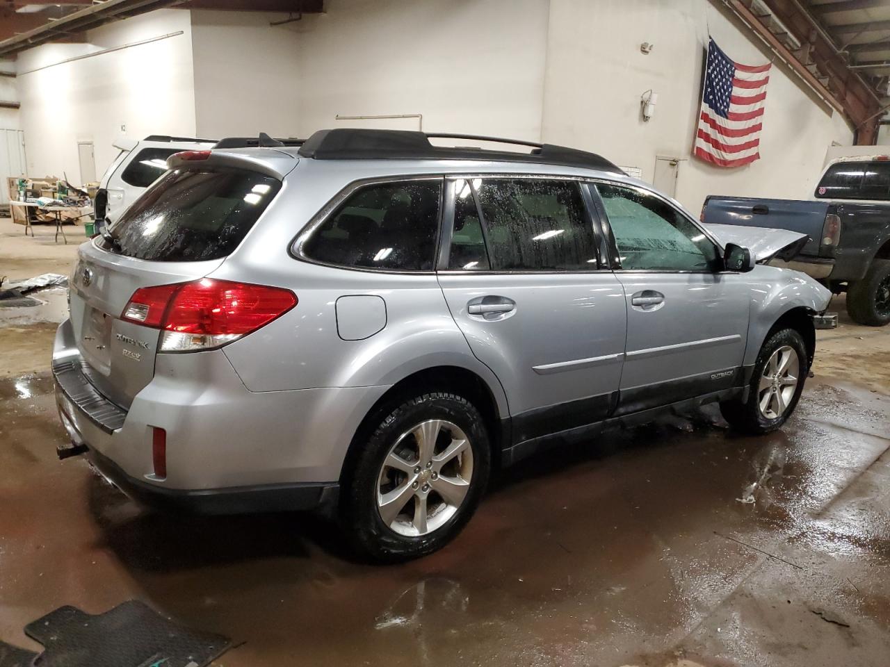 2013 Subaru Outback VIN 4S4BRBKC3D3218161 Copart auction photo, front end / side damage thumbnail 3