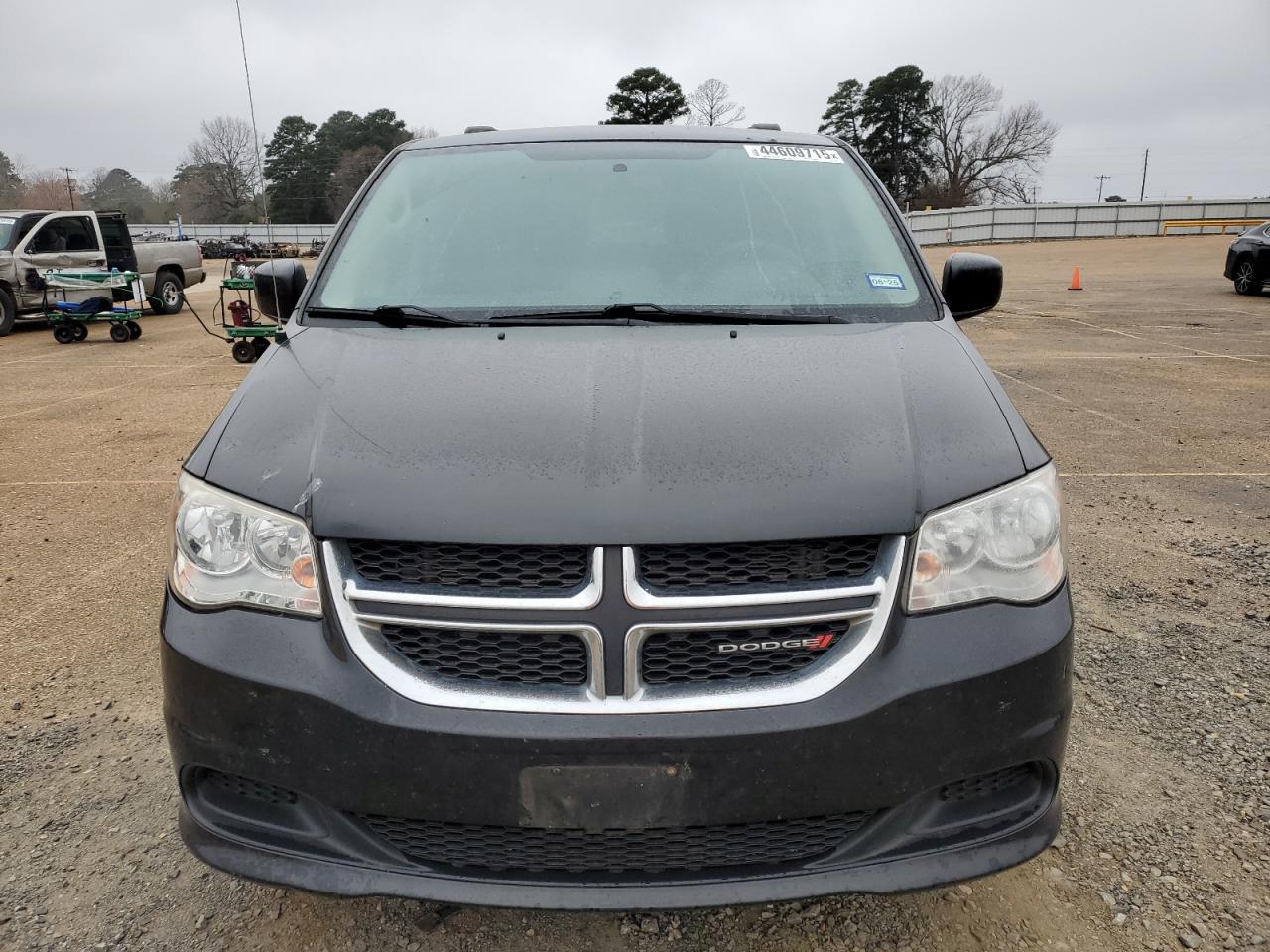 2015 Dodge Caravan VIN 2C4RDGCG1FR712447 Copart auction photo, mechanical / rear end damage thumbnail 5