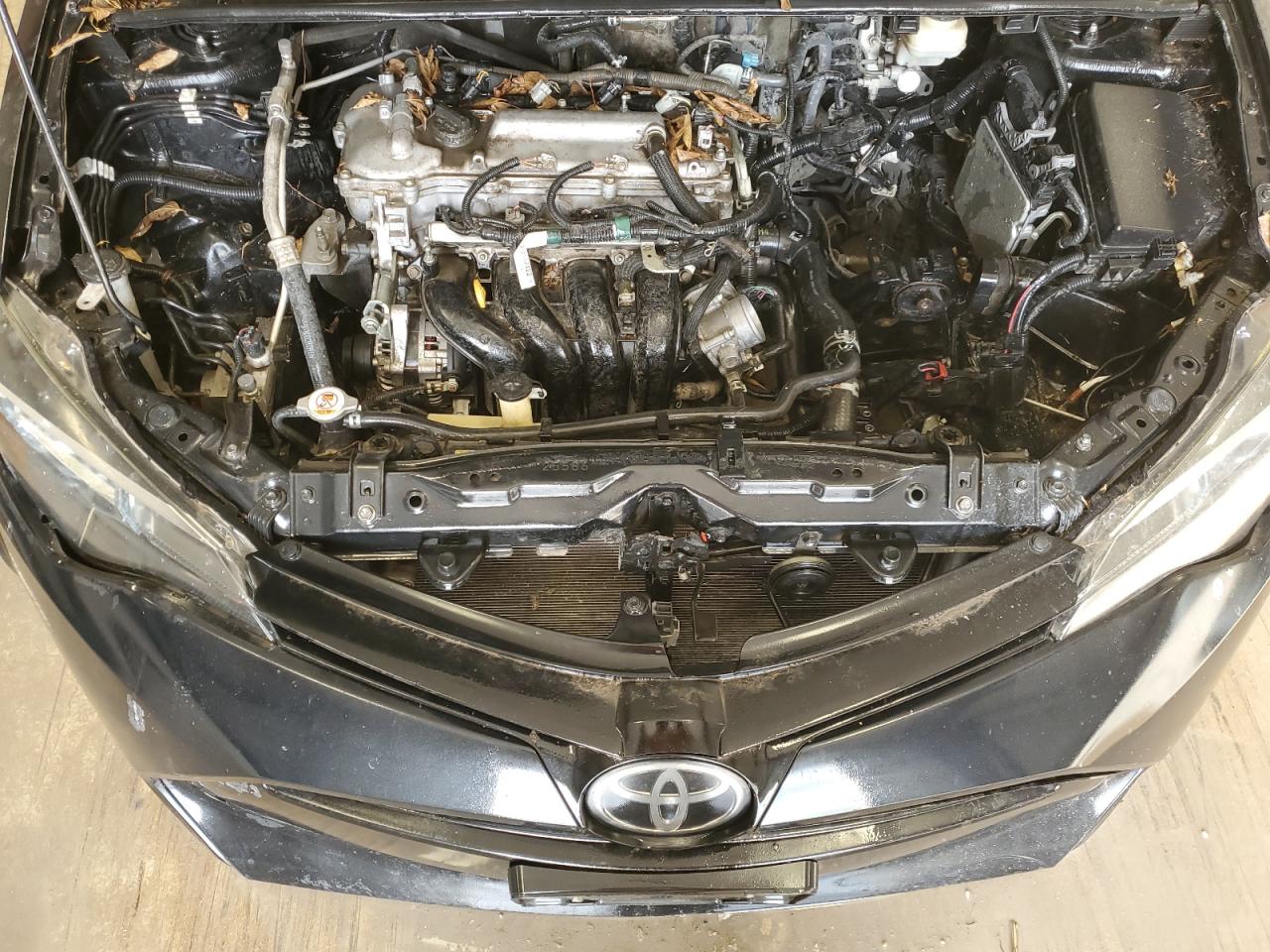 2018 Toyota Corolla VIN 5YFBURHE8JP850953 Copart auction photo, all over damage thumbnail 11