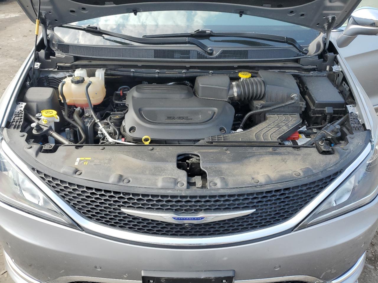 2020 Chrysler Pacifica VIN 2C4RC1GG8LR129489 Copart auction photo, rear end / minor dent/scratches damage thumbnail 13