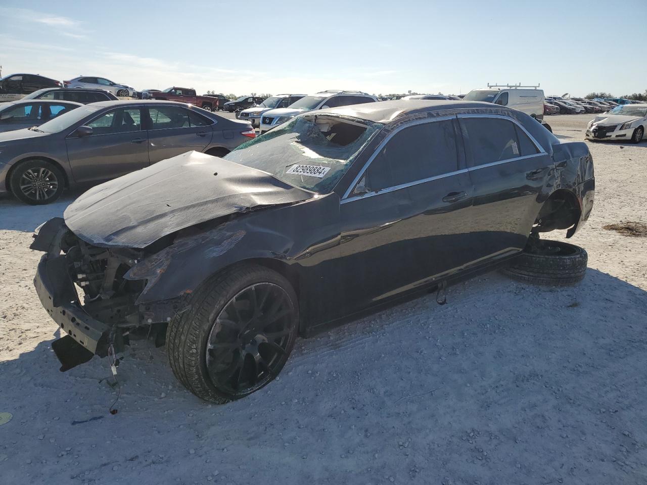 2018 Chrysler 300 VIN 2C3CCARG2JH208361