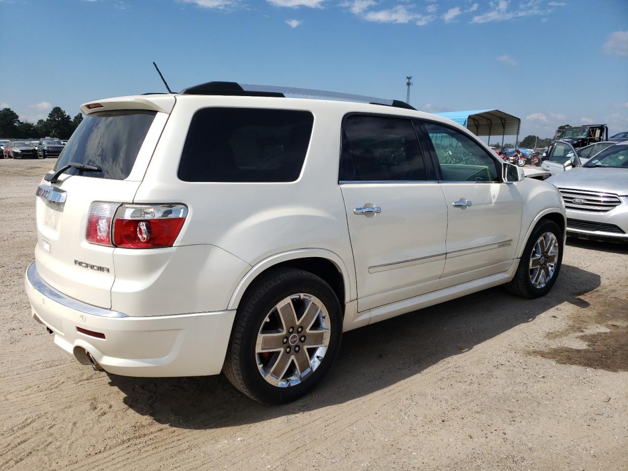 2011 GMC Acadia VIN 1GKKRTED4BJ234025 Copart auction photo, front end damage thumbnail 3