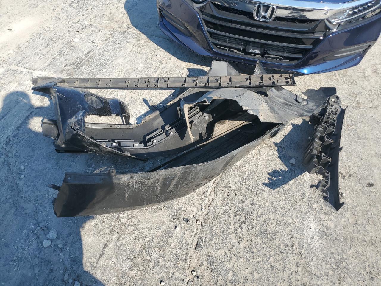 2014 Chevrolet Camaro VIN 2G1FA1E38E9304389 Copart auction photo, front end / minor dent/scratches damage thumbnail 12