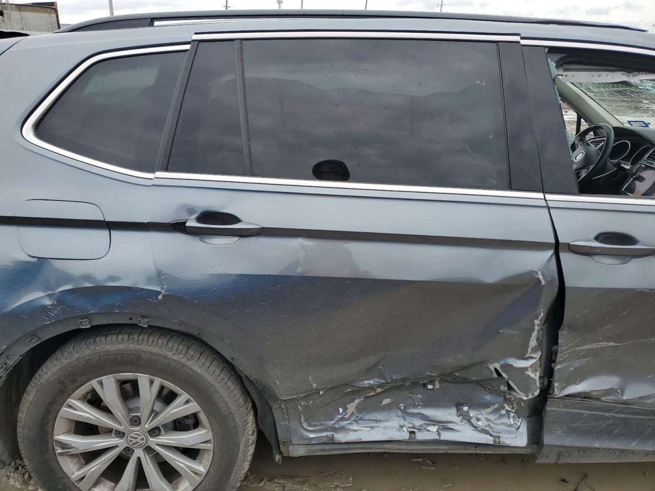 2019 Volkswagen Tiguan VIN 3VV3B7AX2KM035684 Copart auction photo, all over damage thumbnail 11
