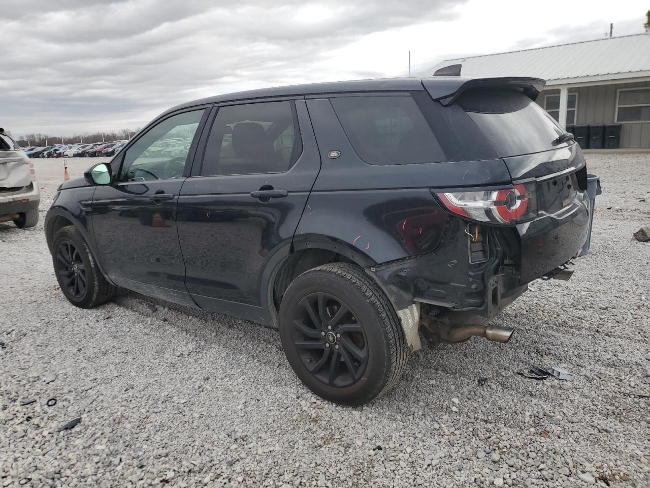 2017 Land Rover Discovery VIN SALCP2BG3HH638375 Copart auction photo, rear end / minor dent/scratches damage thumbnail 2