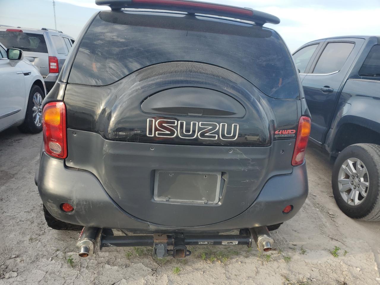 1999 Isuzu VehiCross VIN JACCN57X2X7991734 Copart auction photo, water/flood damage thumbnail 6