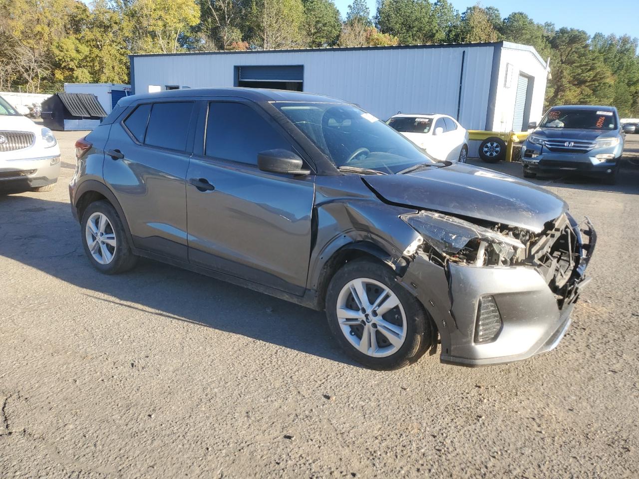 2022 Nissan Kicks VIN 3N1CP5BV4NL500898 Copart auction photo, front end / minor dent/scratches damage thumbnail 4