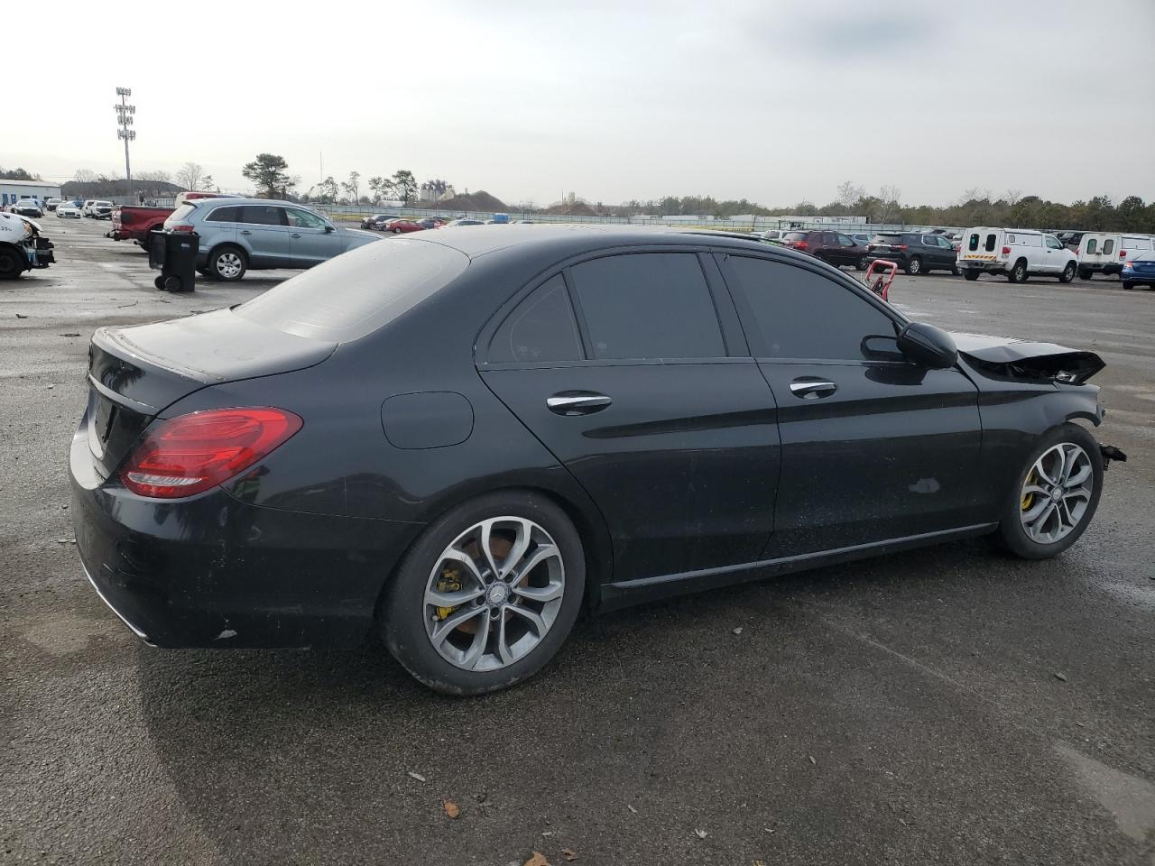2015 Mercedes-Benz C-klasse VIN 55SWF4KB2FU059316 Copart auction photo, front end / side damage thumbnail 3