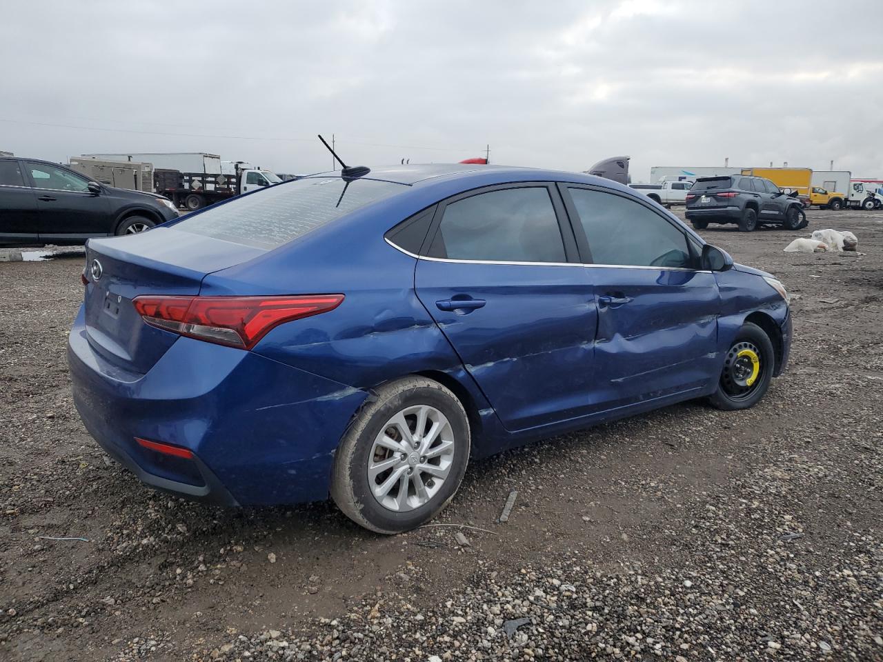 2021 Hyundai Accent VIN 3KPC24A60ME134747 Copart auction photo, side / front end damage thumbnail 3