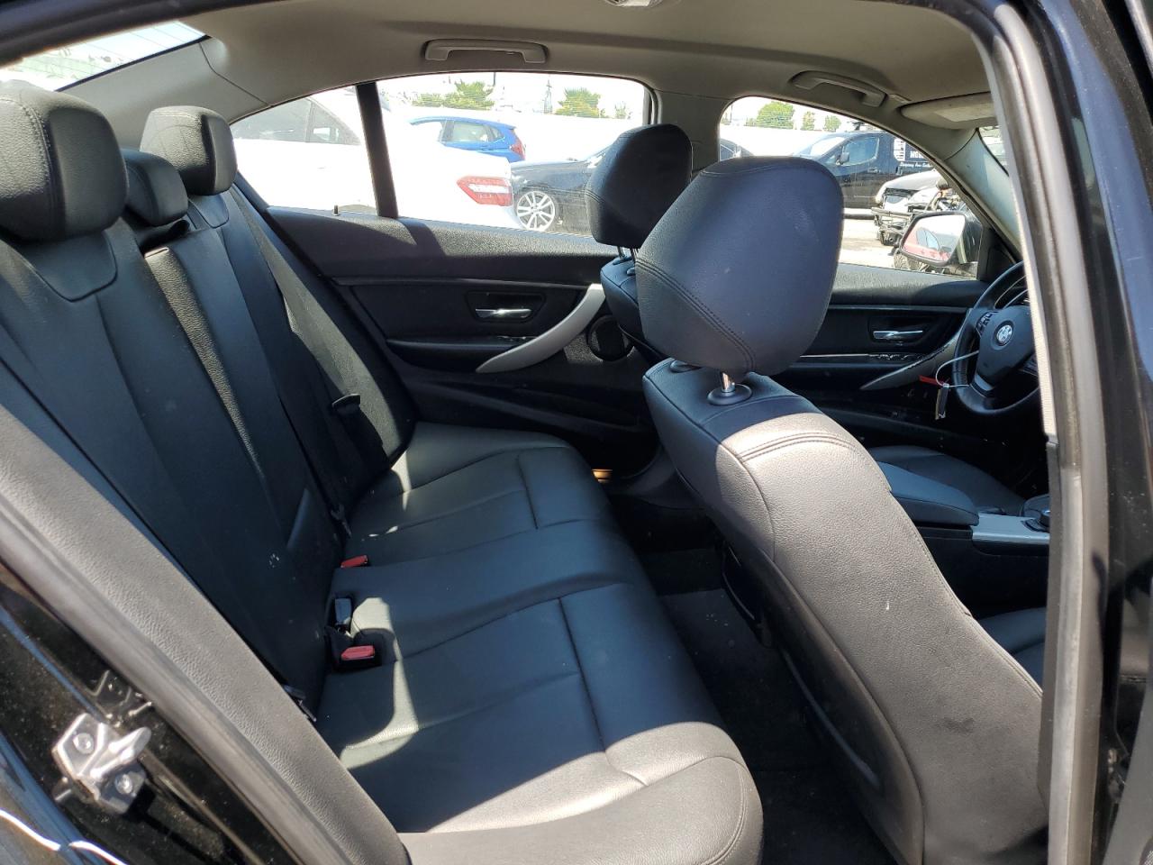 2015 BMW 3er VIN WBA3B1C54FK137151 Copart auction photo, side / minor dent/scratches damage thumbnail 10