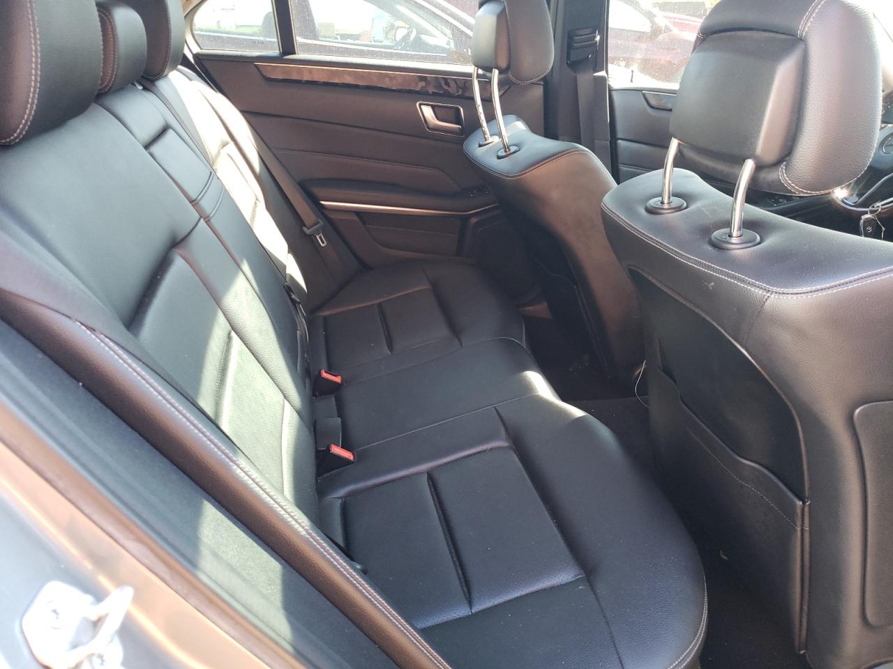2014 Mercedes-Benz E-klasse VIN WDDHF8JB7EA876748 Copart auction photo, burn - engine damage thumbnail 10