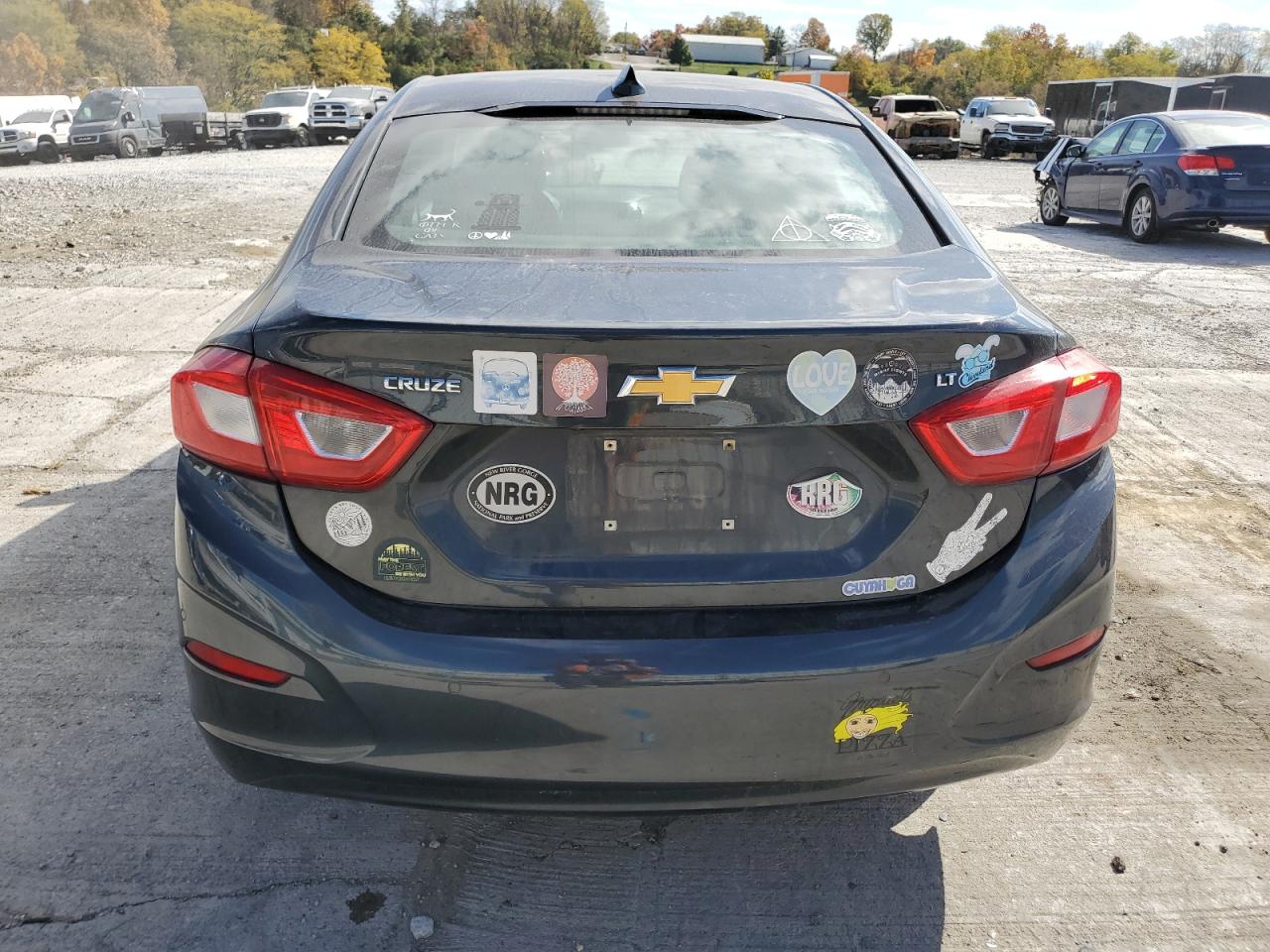 2017 Chevrolet Cruze VIN 1G1BE5SM3H7221708 Copart auction photo, front end damage thumbnail 6