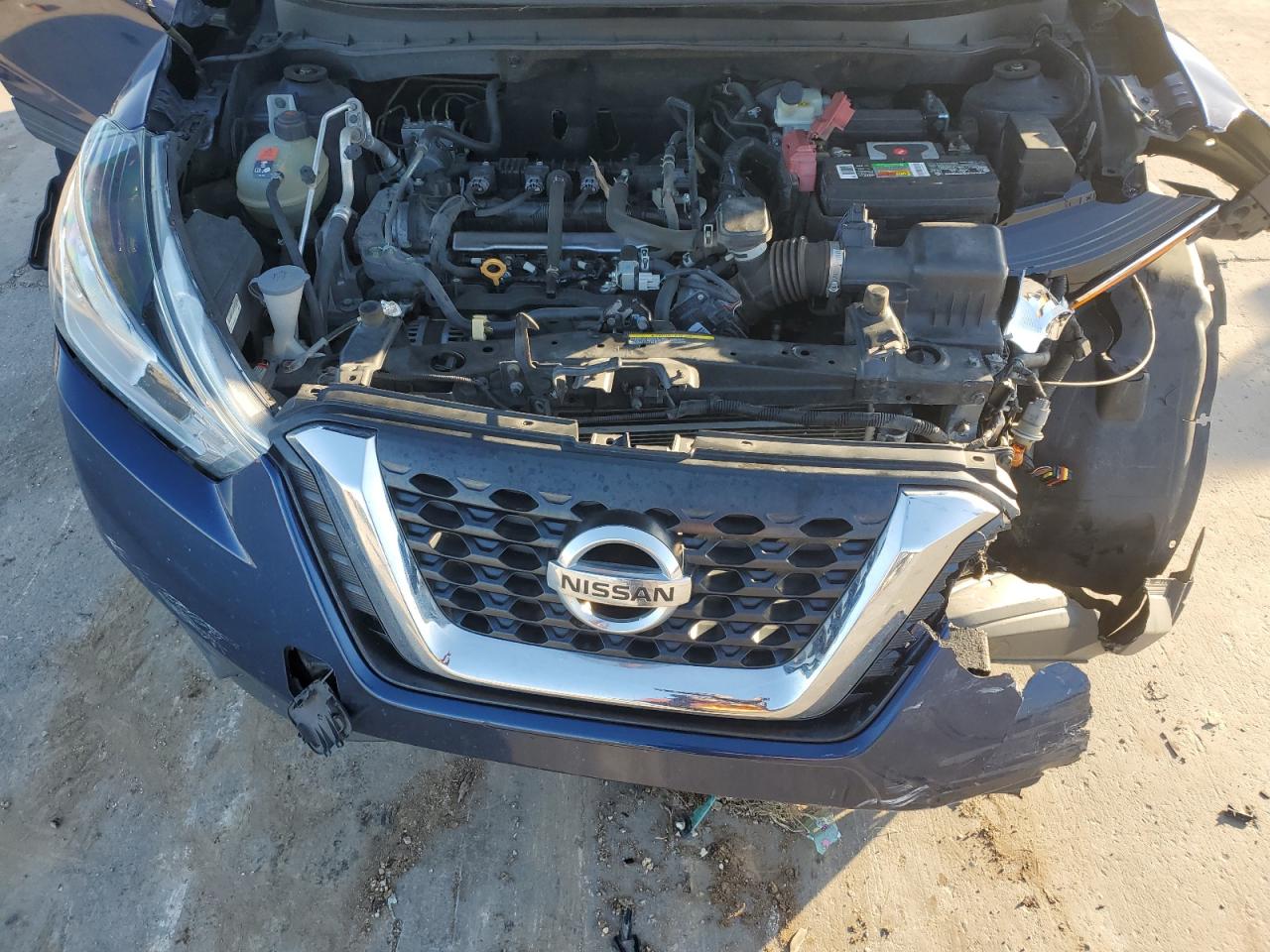 2019 Nissan Kicks VIN 3N1CP5CUXKL536838 Copart auction photo, front end damage thumbnail 13