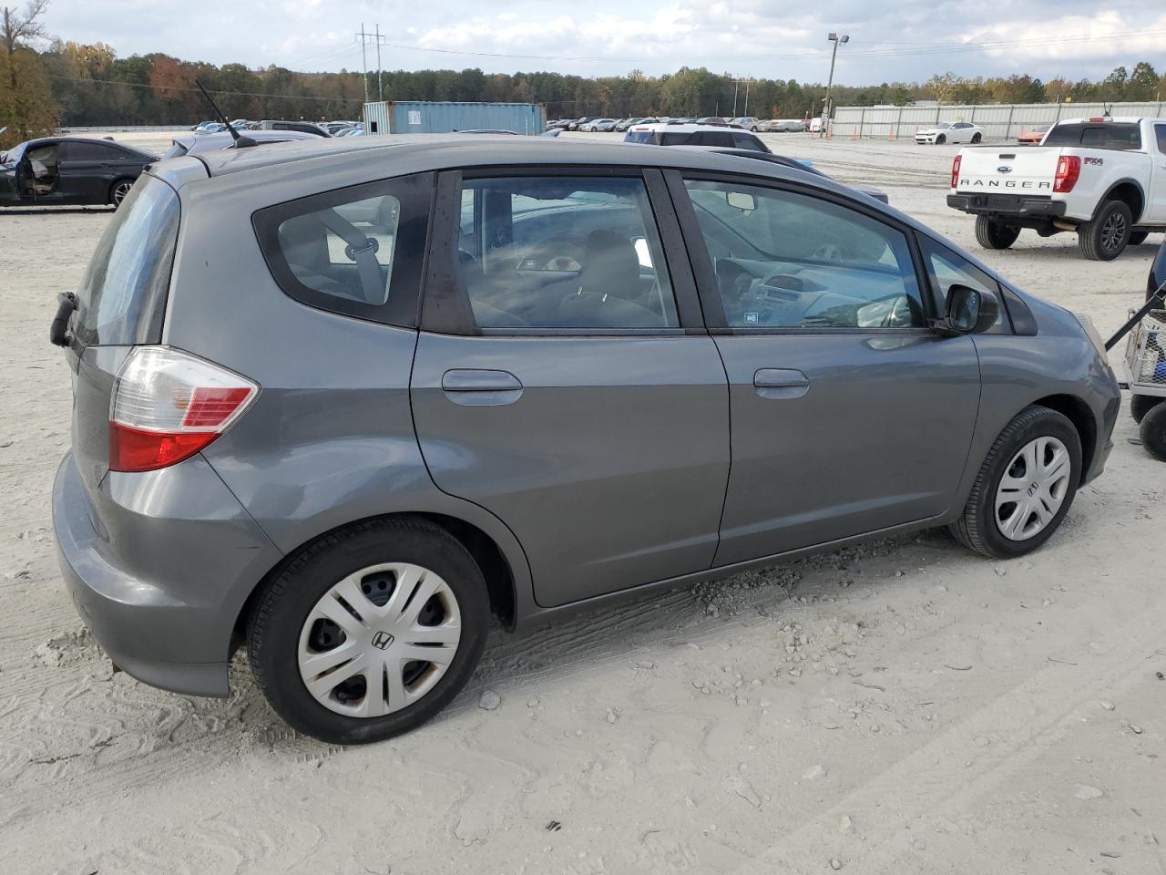 2011 Honda Fit VIN JHMGE8G34BC010724 Copart auction photo, rear end / side damage thumbnail 3