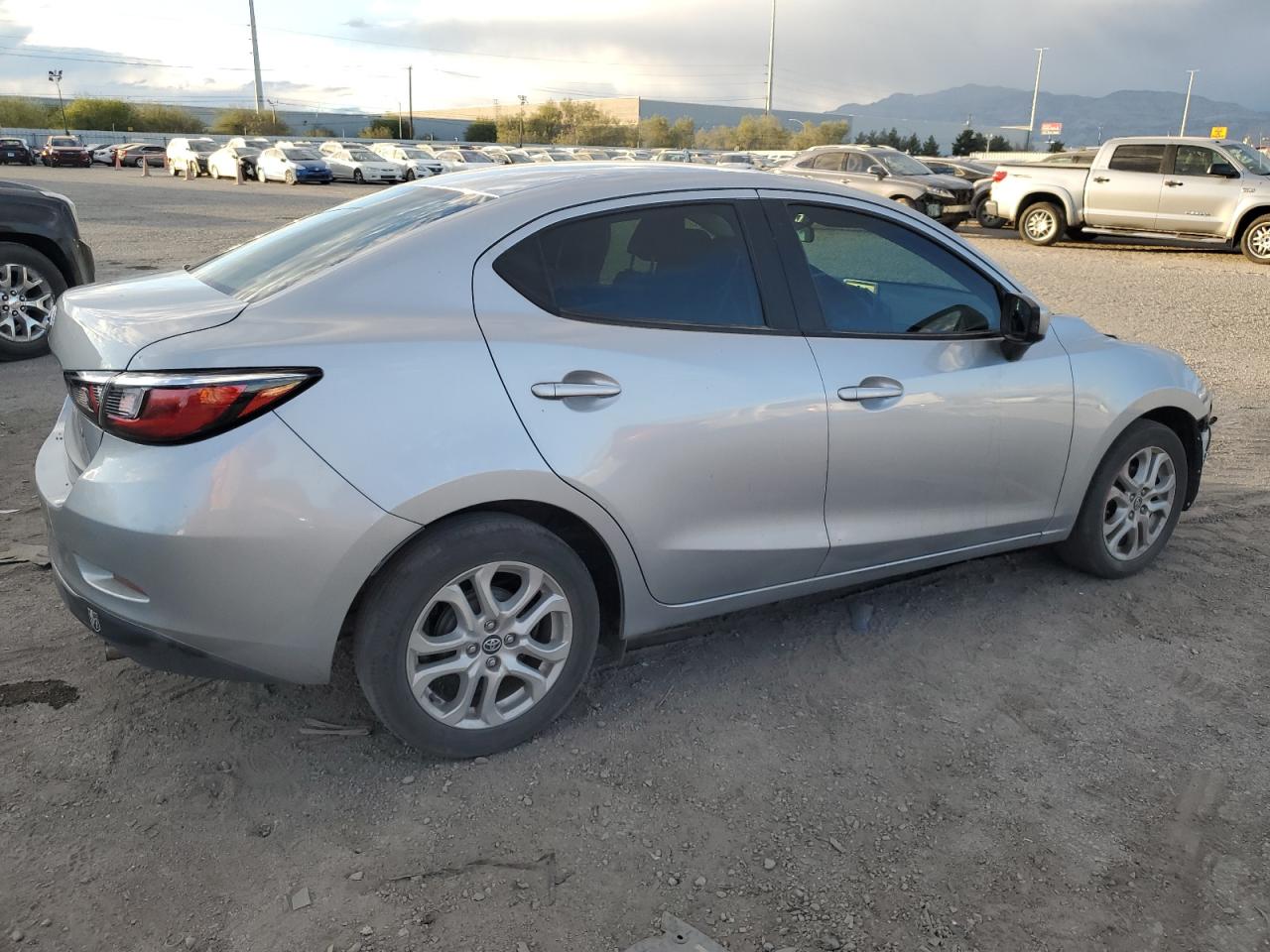 2017 Toyota Yaris VIN 3MYDLBYV0HY180443 Copart auction photo, front end damage thumbnail 3
