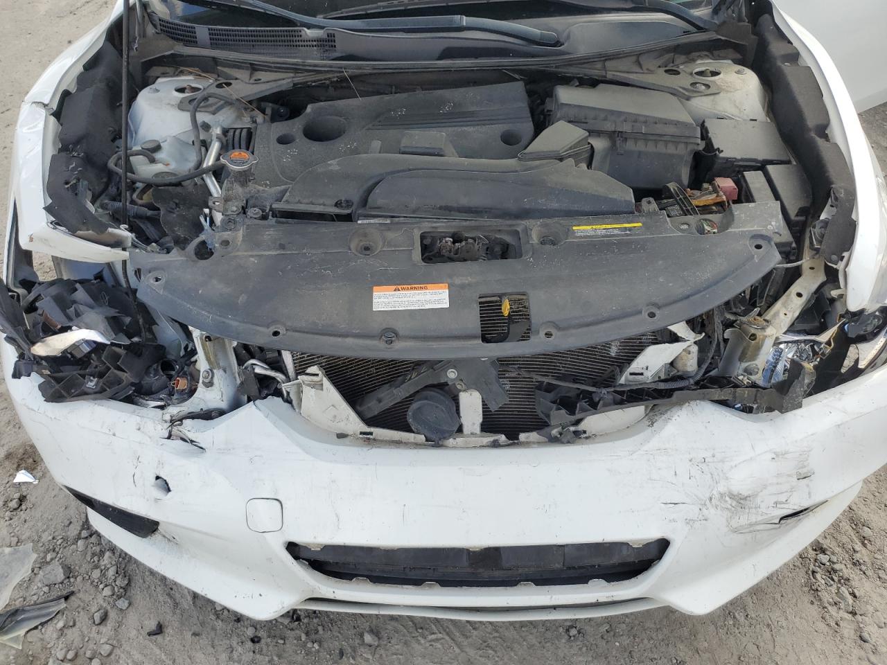 2016 Nissan Altima VIN 1N4AL3AP5GC179045 Copart auction photo, front end / minor dent/scratches damage thumbnail 11