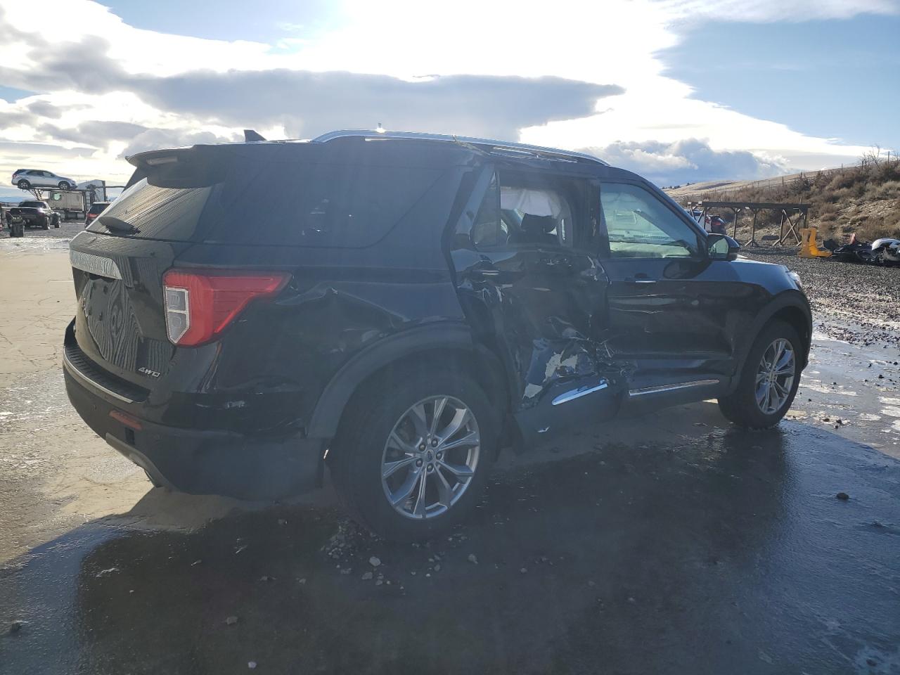 2021 Ford Explorer VIN 1FMSK8FH4MGB72748 Copart auction photo, side damage thumbnail 3