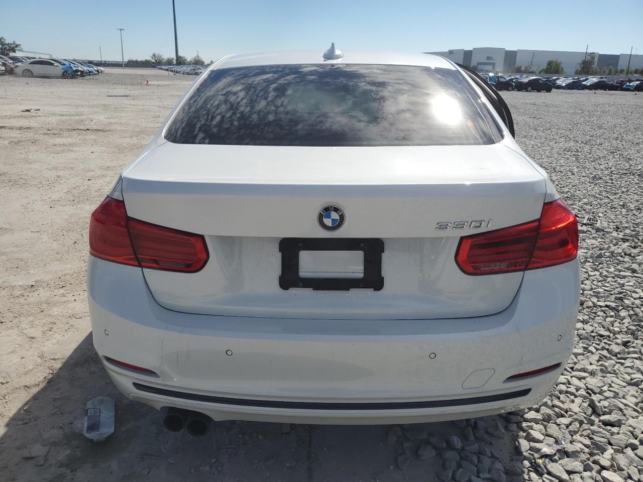 2017 BMW 3er VIN WBA8B9G30HNU54150 Copart auction photo, side / rear end damage thumbnail 6
