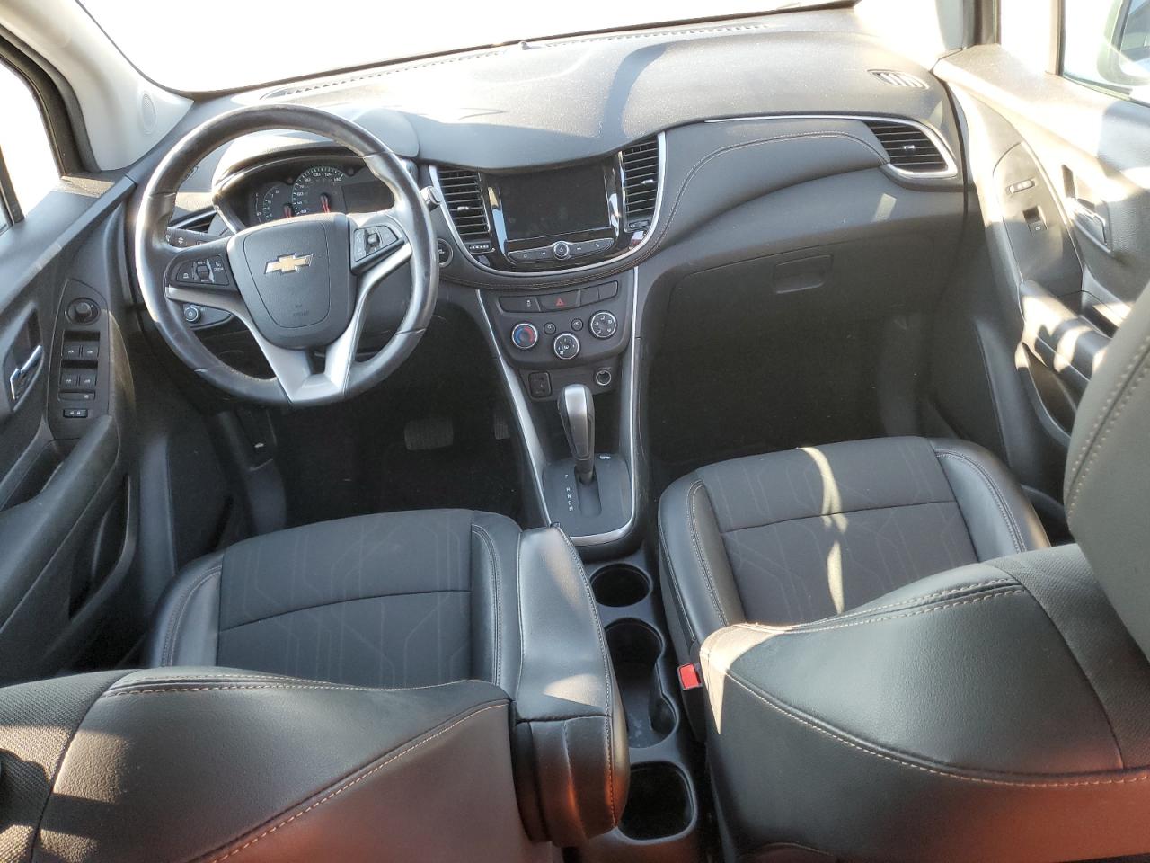 2022 Chevrolet Trax VIN KL7CJPSM1NB561125 Copart auction photo, rear end damage thumbnail 8