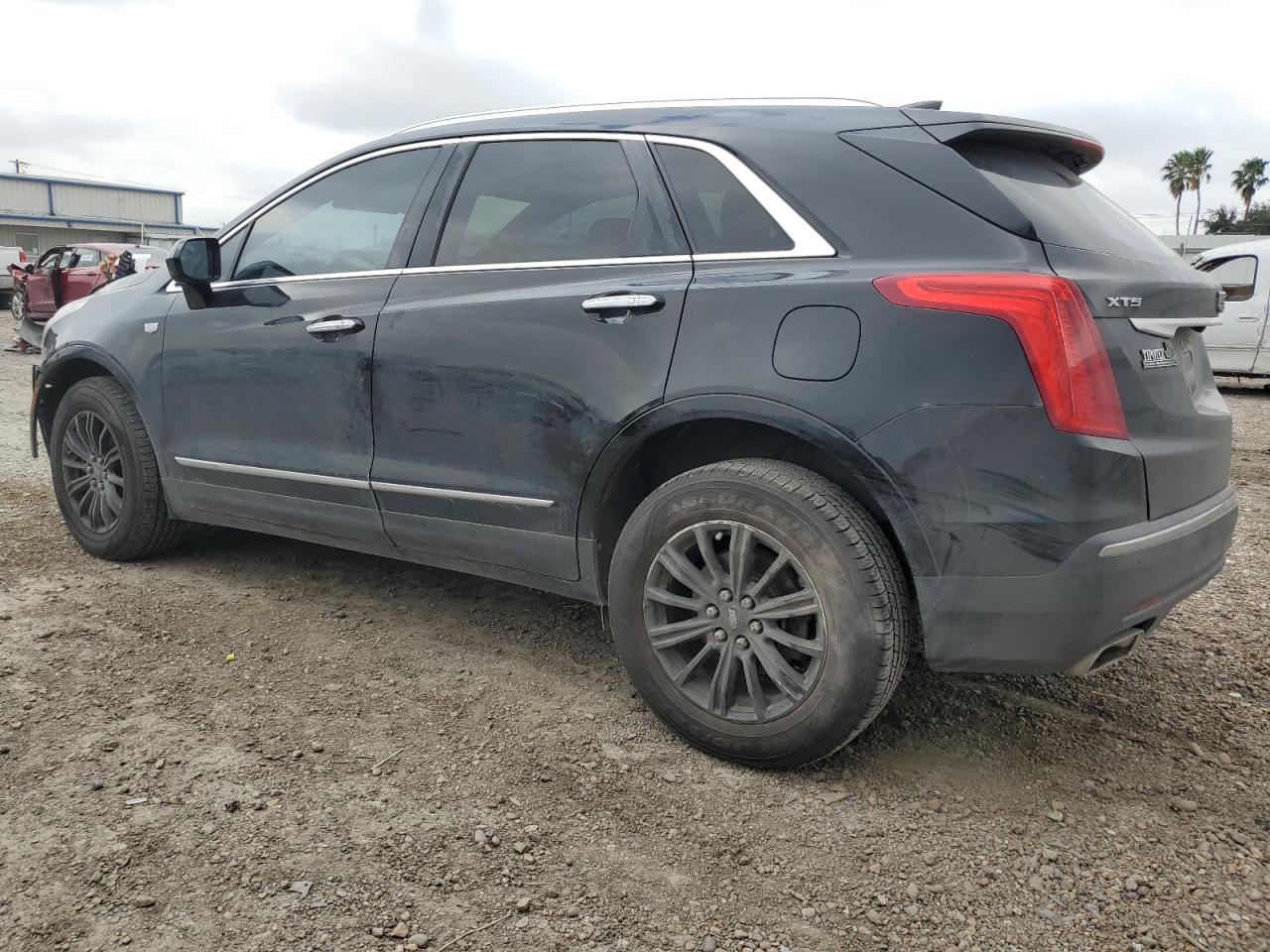 2017 Cadillac XT5 VIN 1GYKNARS5HZ300851 Copart auction photo, front end damage thumbnail 2