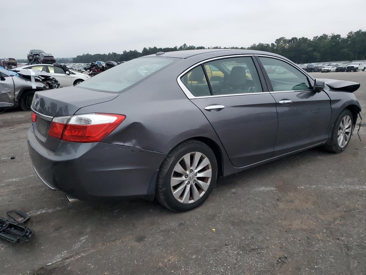 2015 Honda Accord VIN 1HGCR2F8XFA213585 Copart auction photo, front end damage thumbnail 3