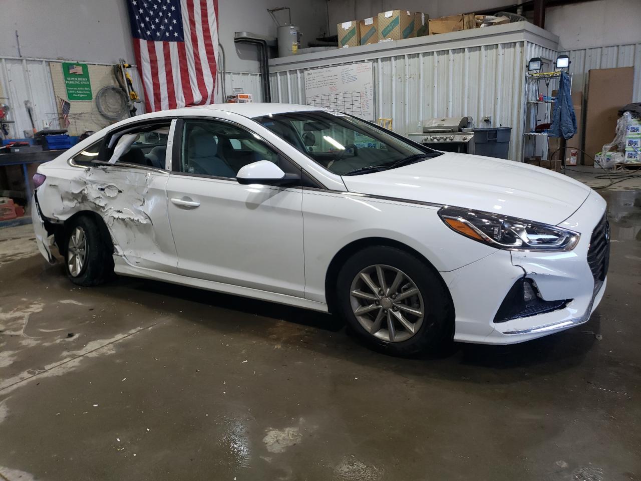 2019 Hyundai Sonata VIN 5NPE24AF6KH747022 Copart auction photo, side / rear end damage thumbnail 4