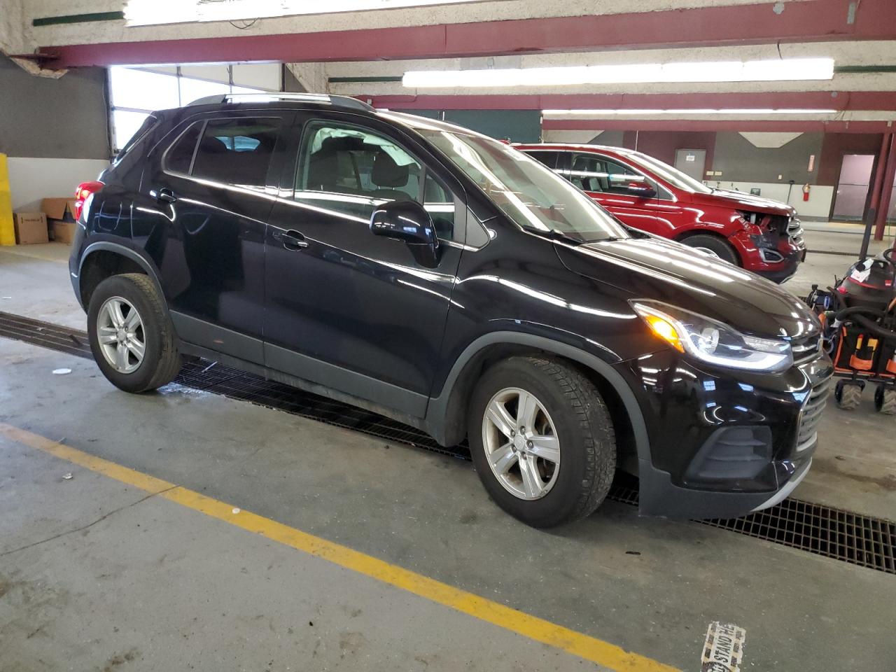 2017 Chevrolet Trax VIN 3GNCJLSB6HL263030 Copart auction photo, front end / side damage thumbnail 4