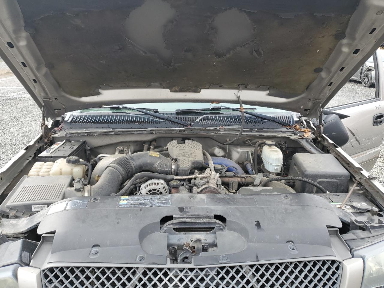 2003 Chevrolet Silverado VIN 1GCHK29153E291042 Copart auction photo, front end / side damage thumbnail 12