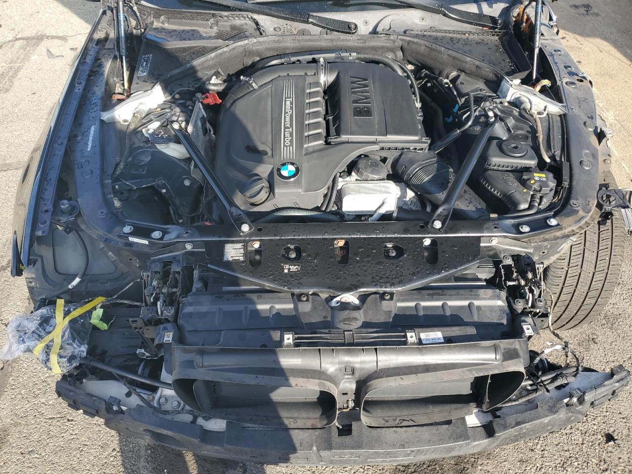 2016 BMW 5er VIN WBA5B3C54GG255547 Copart auction photo, front end damage thumbnail 11