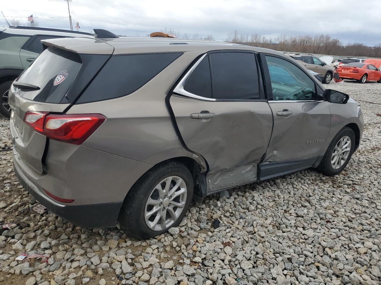 2018 Chevrolet Equinox VIN 3GNAXJEV7JS552901 Copart auction photo, side / rear end damage thumbnail 3