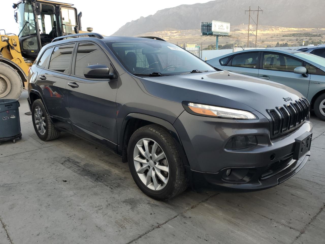 2018 Jeep Grand Cherokee VIN 1C4PJLCB4JD606096 Copart auction photo, rear end damage thumbnail 4