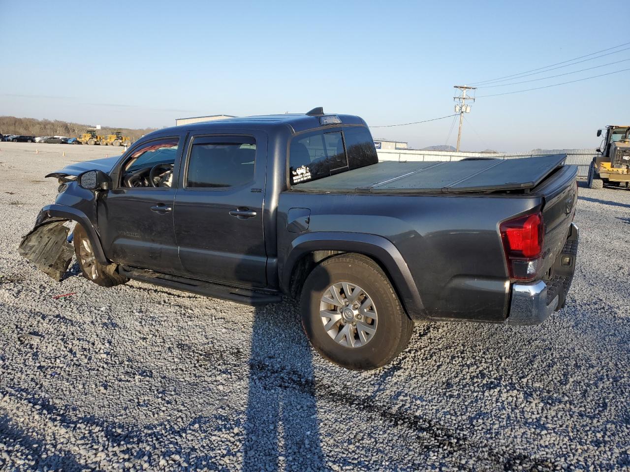 2019 Toyota Tacoma VIN 3TMCZ5AN6KM208457 Copart auction photo, front end / side damage thumbnail 2